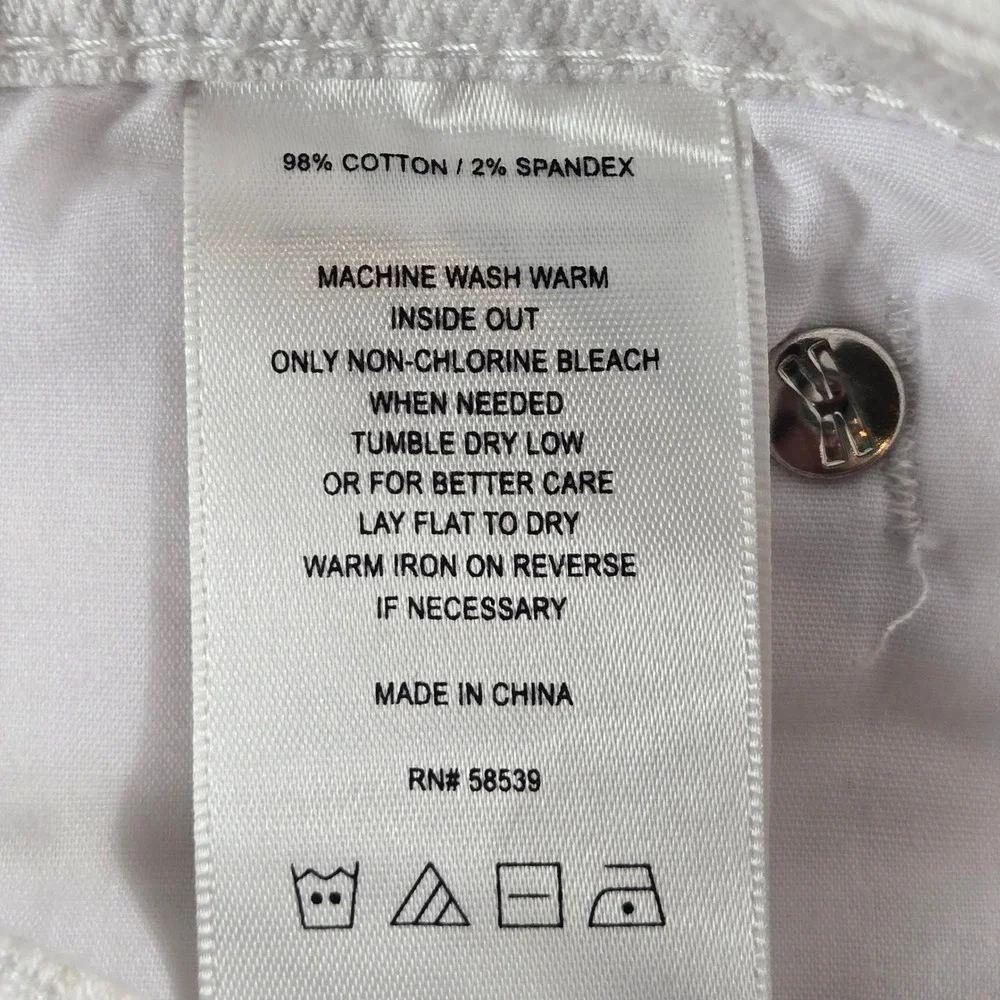 Kut from the Kloth Bermuda Shorts Womens 8 White Denim Mid Rise
